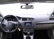 Volkswagen Golf 23