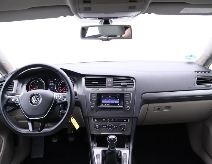 Volkswagen Golf 23