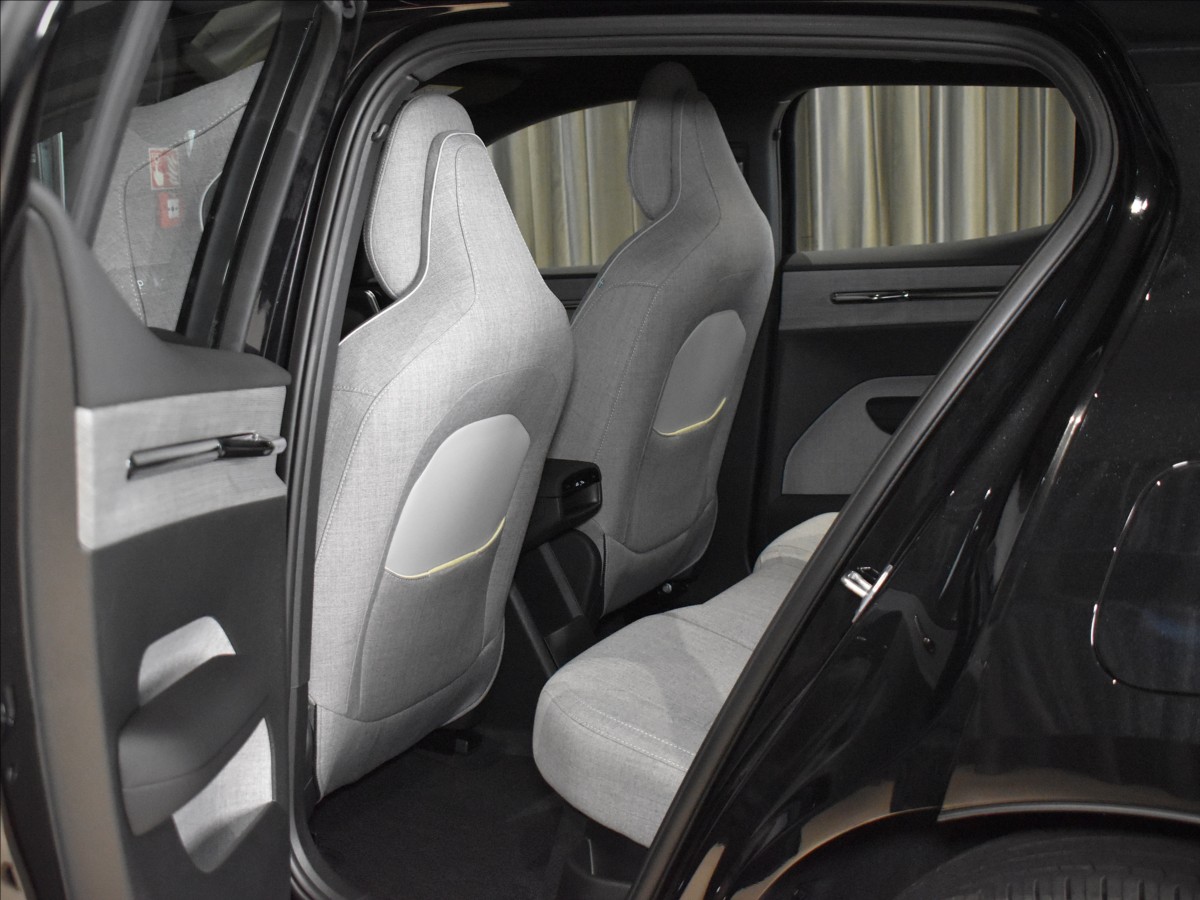 Volvo EX30