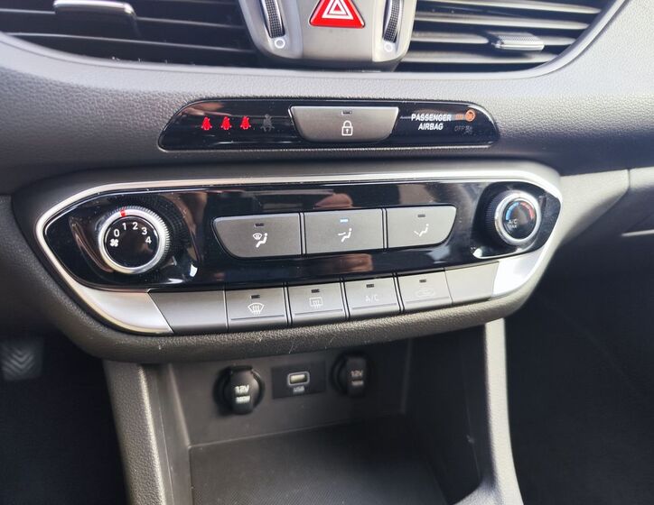 Hyundai i30 17