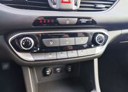 Hyundai i30 17