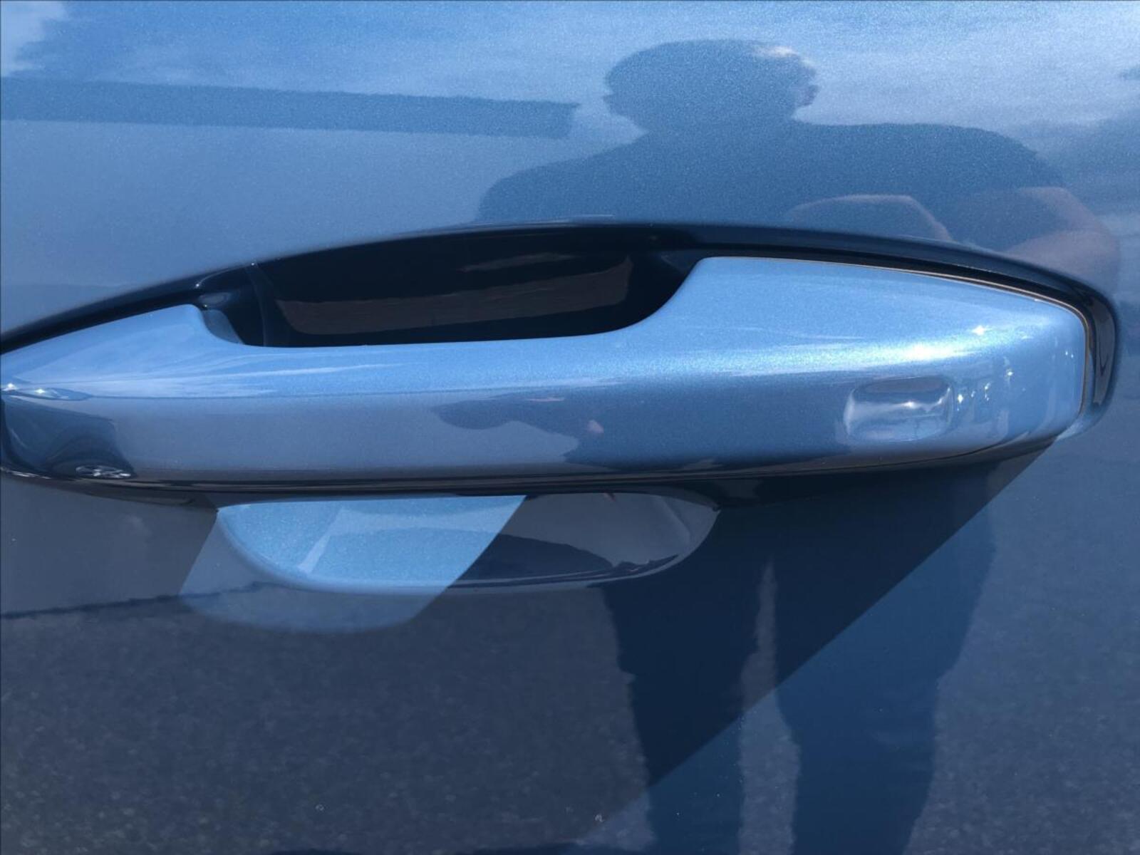 Volvo XC40 22