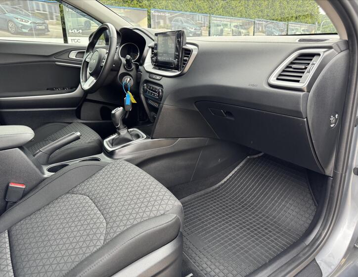 KIA Ceed 27