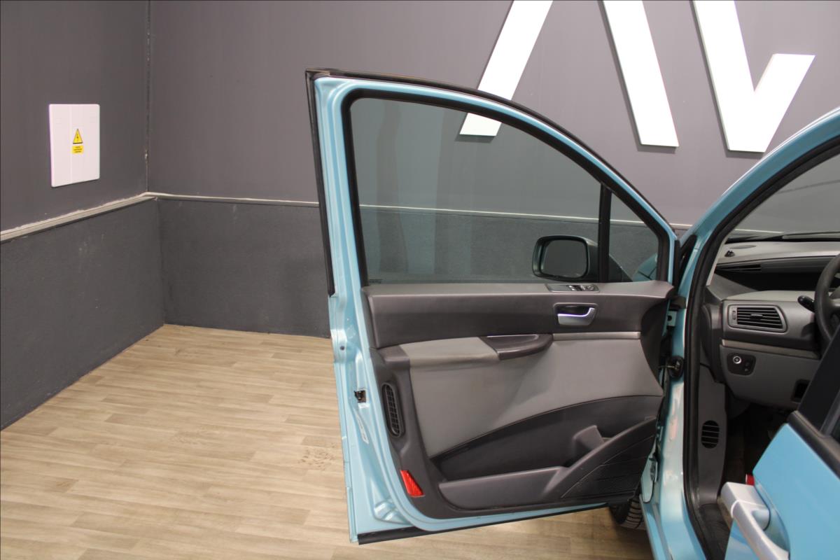 Citroën C8