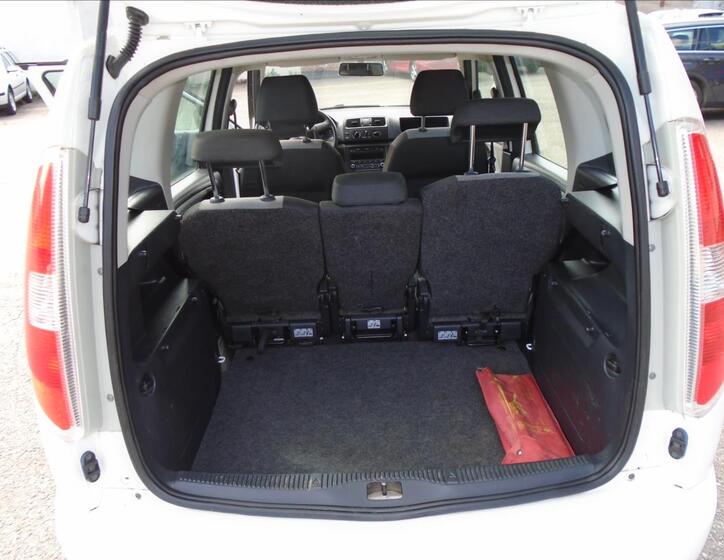 Škoda Roomster 13