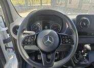 Mercedes-Benz Sprinter 10
