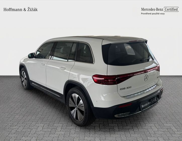 Mercedes-Benz EQB 7