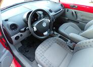 Volkswagen New Beetle 11