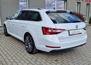 Škoda Superb 8