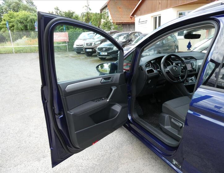 Volkswagen Touran 21