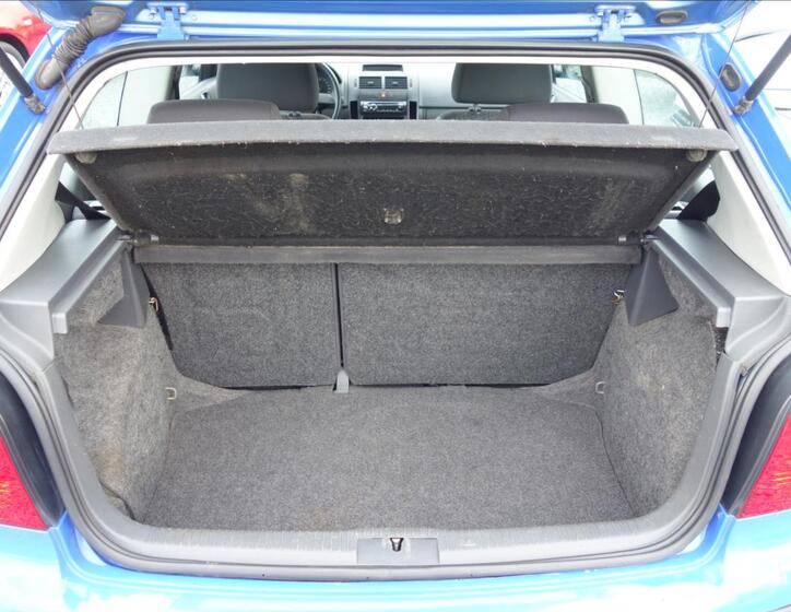 Volkswagen Polo 13