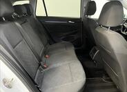 Volkswagen Golf 23