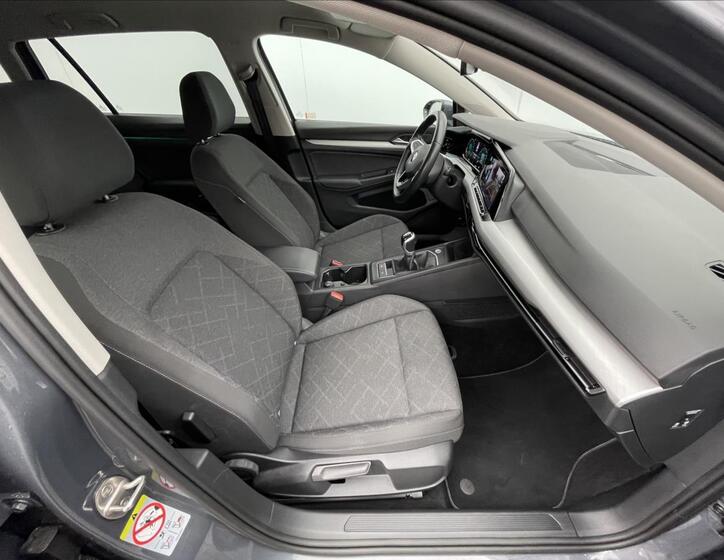 Volkswagen Golf 17