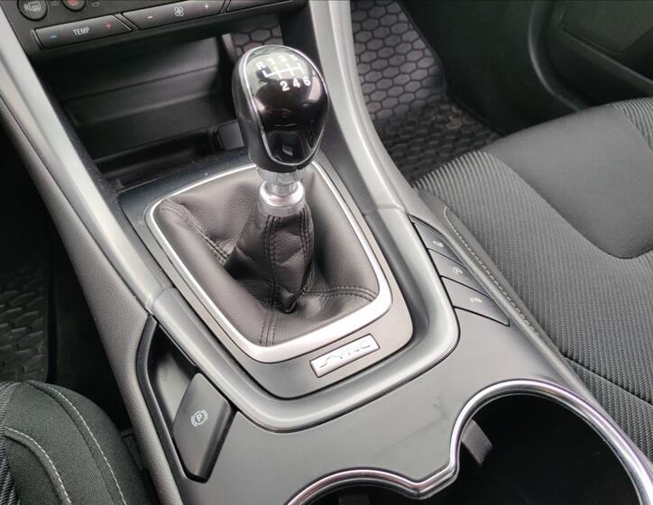 Ford Mondeo 42