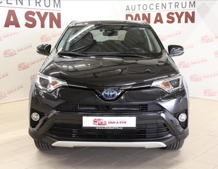 Toyota RAV4 2