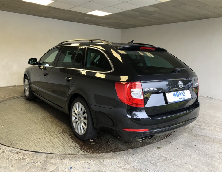 Škoda Superb 5