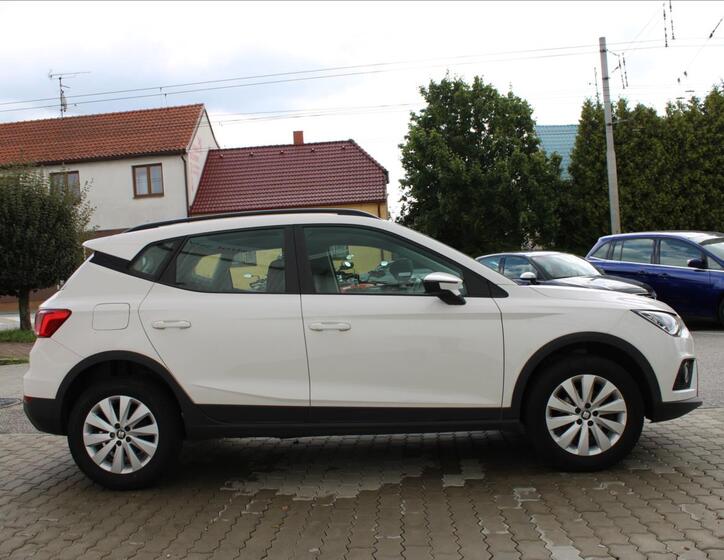 Seat Arona 3