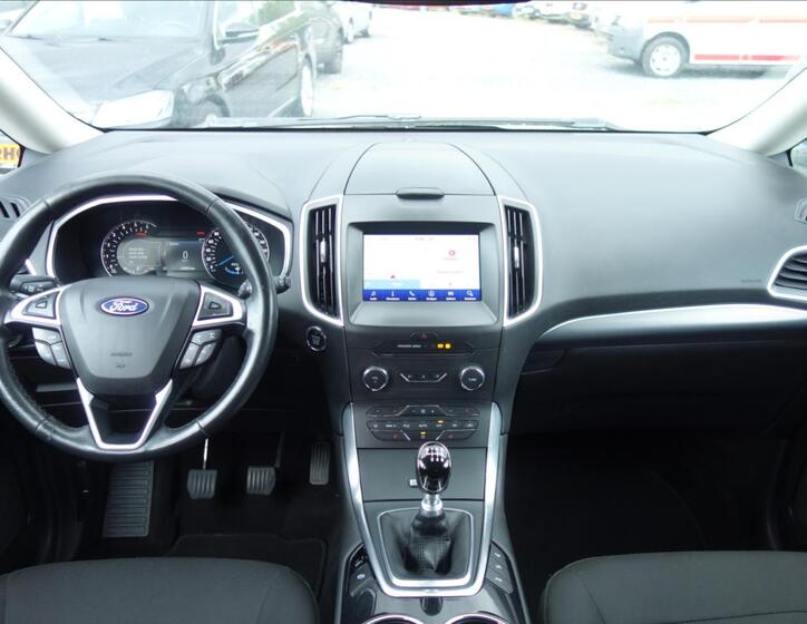 Ford Galaxy 23