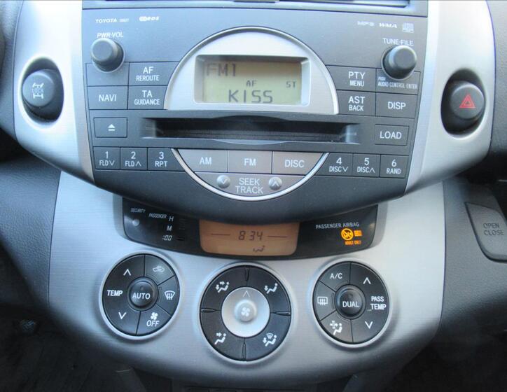 Toyota RAV4 10