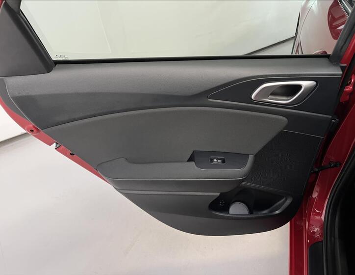 KIA Ceed 27