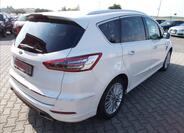 Ford S-MAX 11