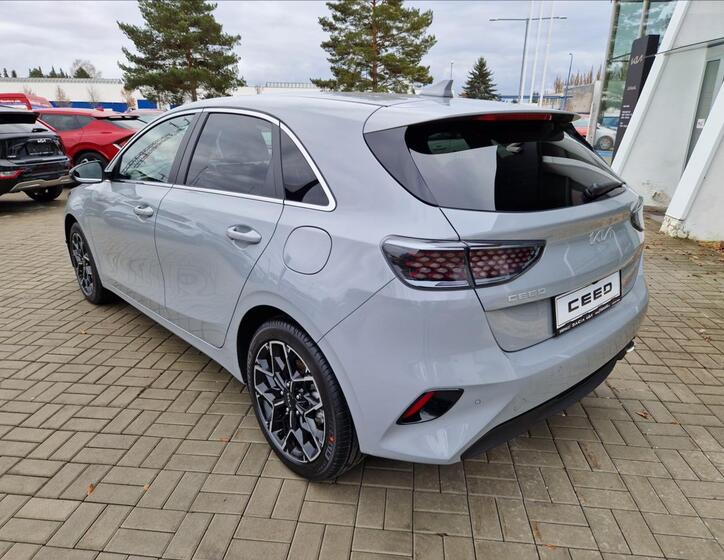 KIA Ceed 7