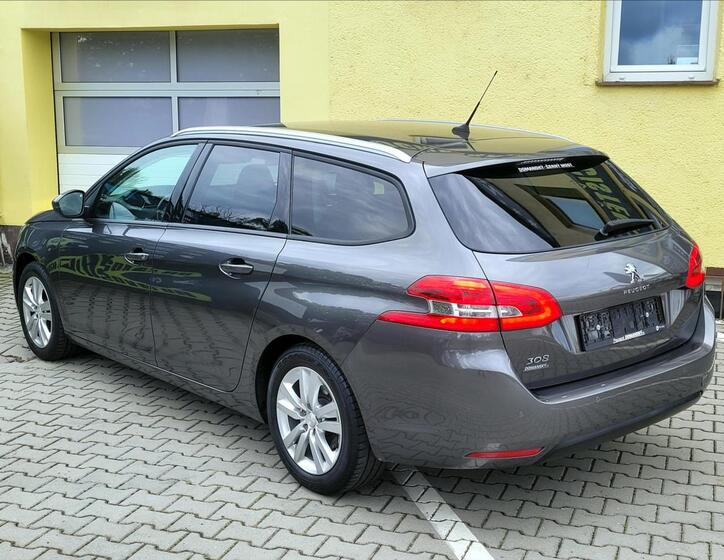 Peugeot 308 7