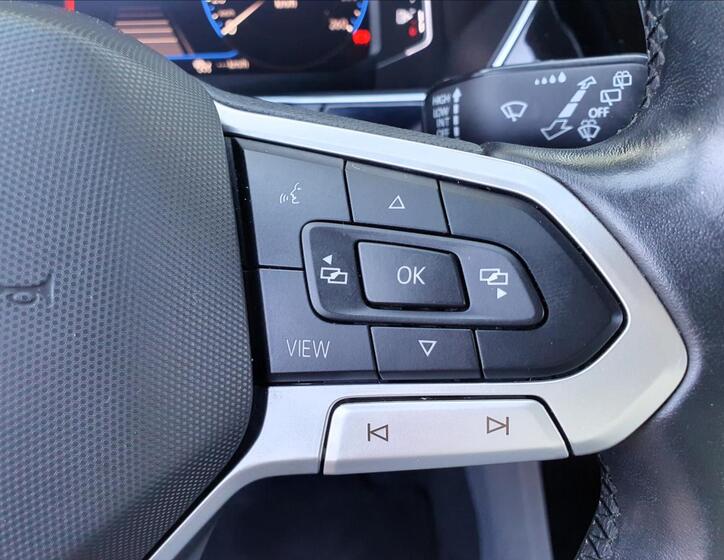 Volkswagen T-Cross 22
