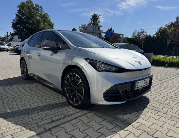 Cupra Born 3