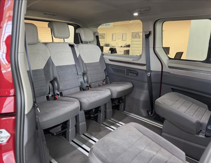 Volkswagen Multivan 7