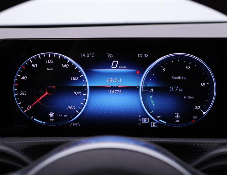 Mercedes-Benz CLA 21
