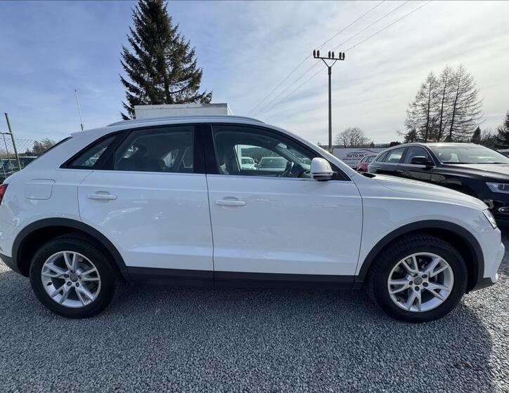Audi Q3 8