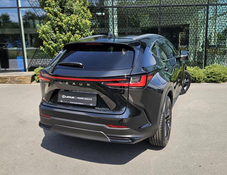 Lexus NX 450h plus 8