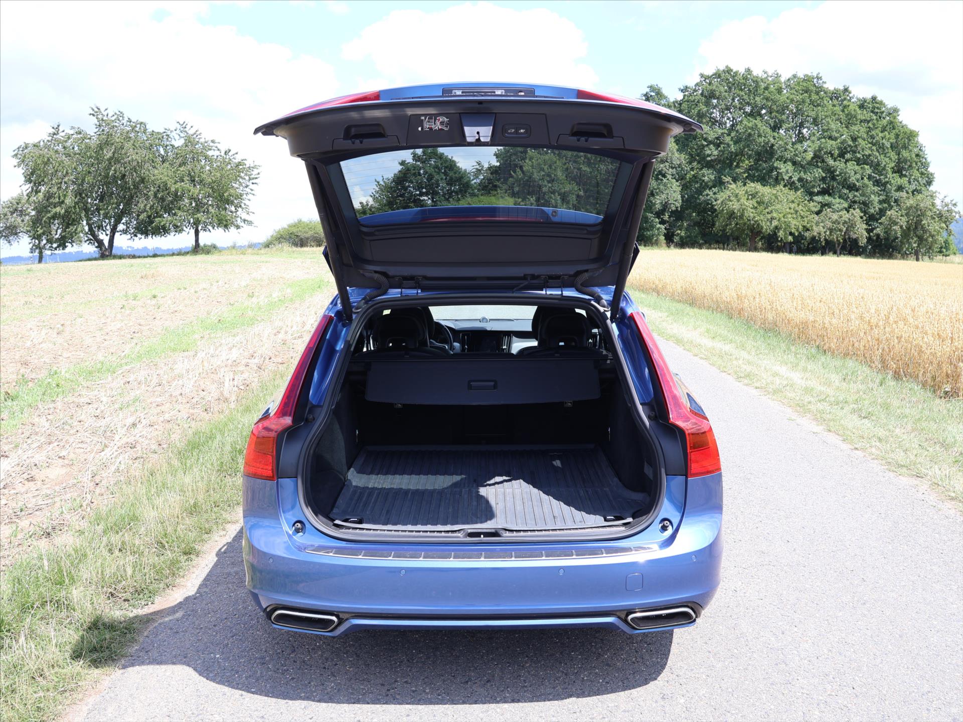 Volvo V90