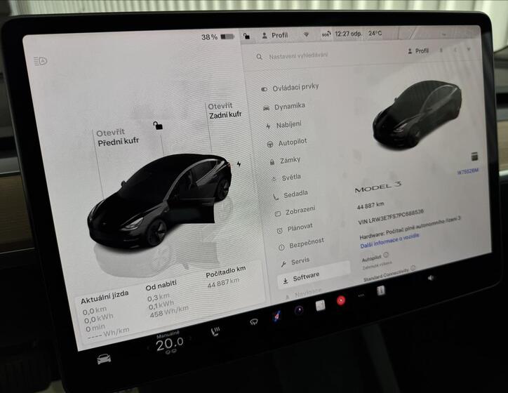 Tesla Model 3 19