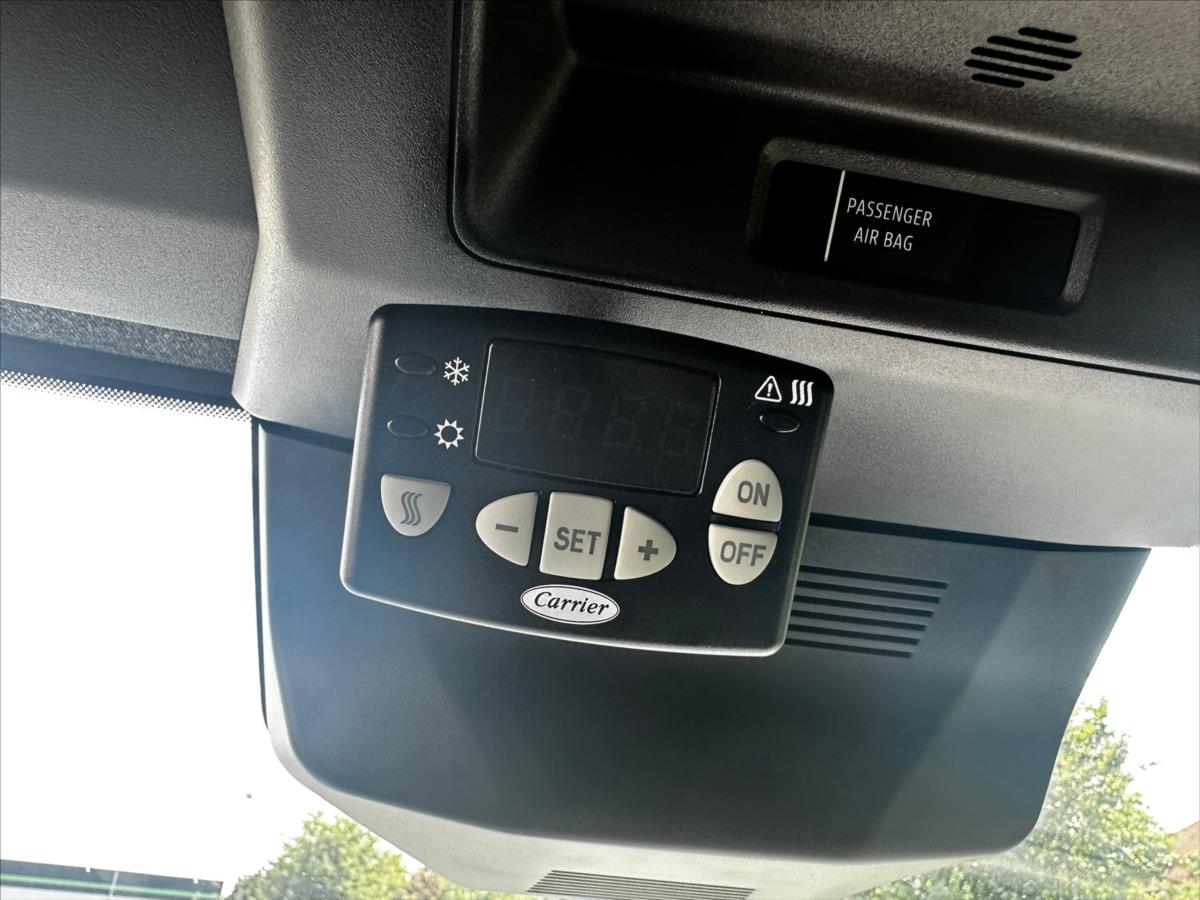 Nissan Interstar