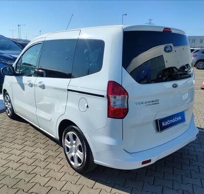 Ford Tourneo Courier 3