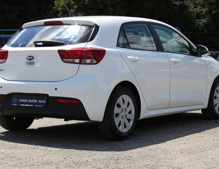 KIA Rio 5