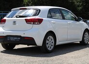 KIA Rio 5