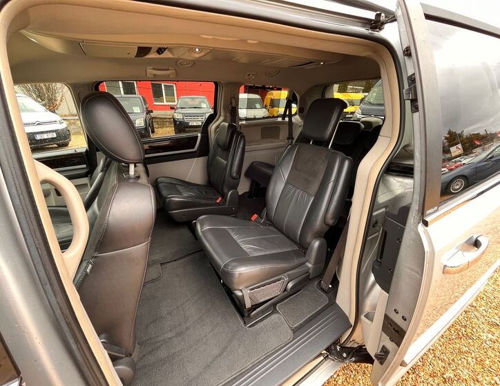 Chrysler Grand Voyager 16