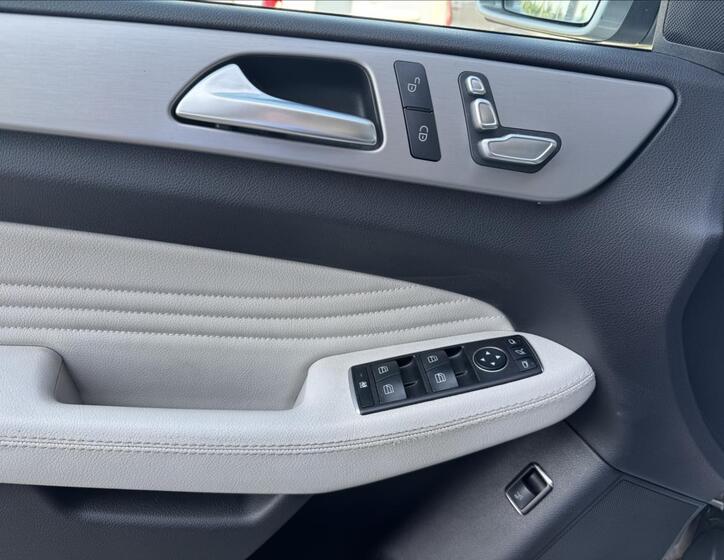 Mercedes-Benz GLE 4