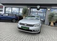 Volkswagen Passat 1