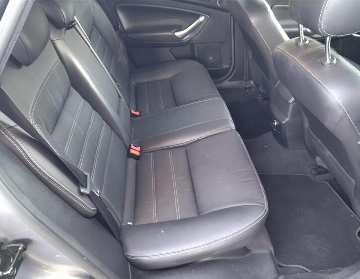 Ford Mondeo 15