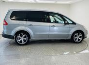 Ford Galaxy 23