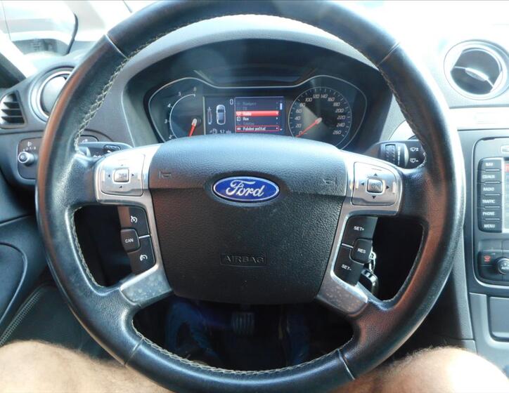 Ford S-MAX 12