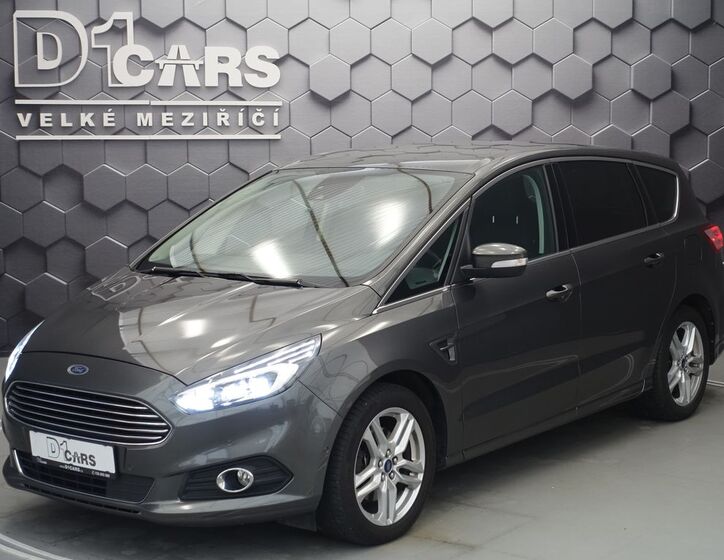 Ford S-MAX 1