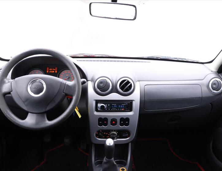 Dacia Sandero 24
