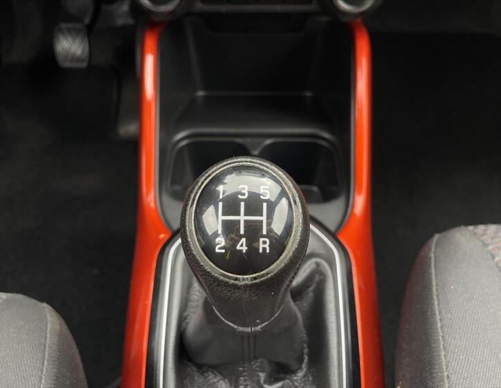 Suzuki Ignis 19