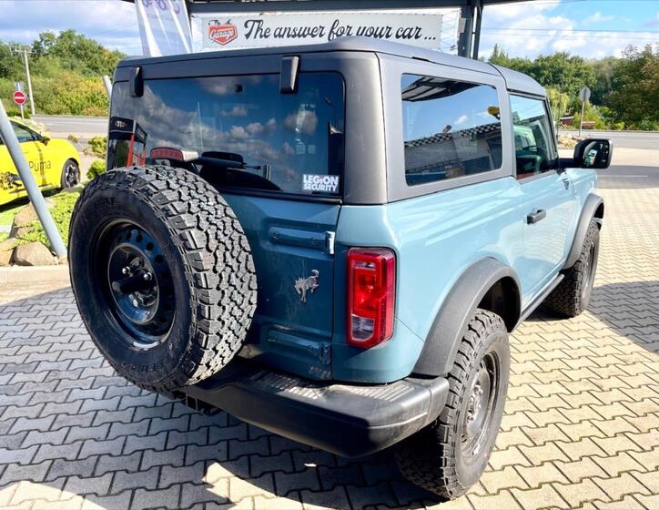 Ford Bronco 13