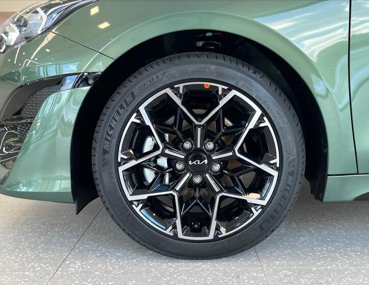 KIA ProCeed 19